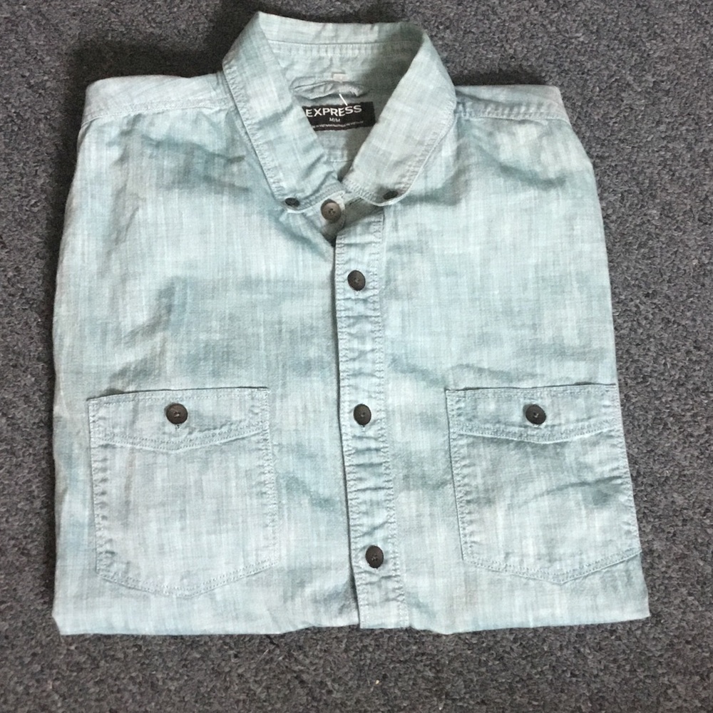 Express Men’s Light Teal Button-Front Shirt .